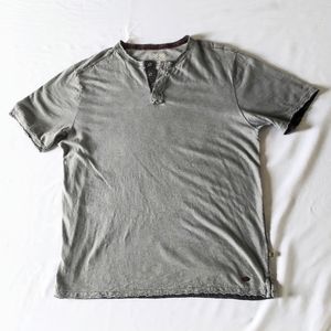 True Grit Gray Button Top Tee Size Large